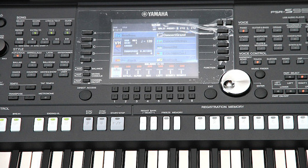 Yamaha PSR-S950
